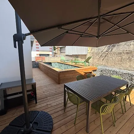 Ponpon - Piscine - Aiguillon Villa *